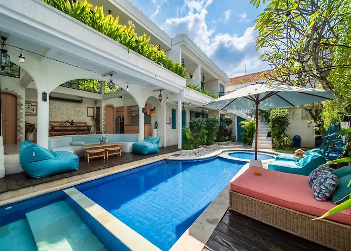 Tyche Luxury 4br Pool Walk To Double Six & Eat Street *