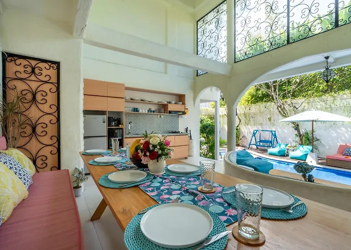 Villa Tyche Luxury 4br Pool Walk To Double Six & Eat Street *
