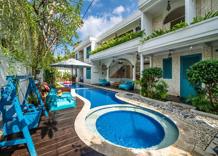 Tyche Luxury 4br Pool Walk To Double Six & Eat Street *