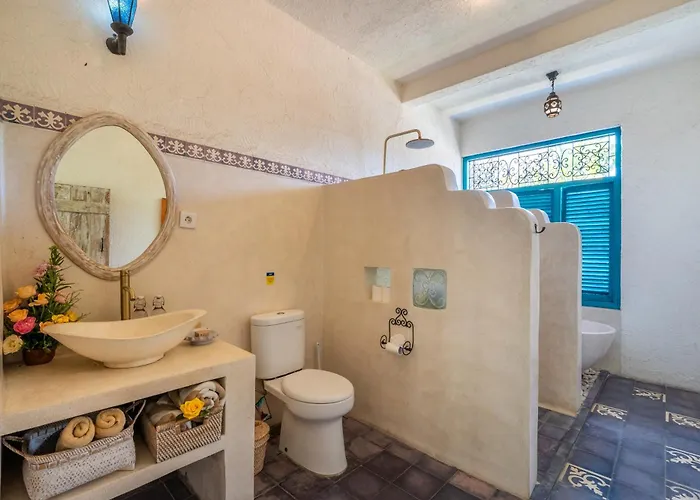 Tyche Luxury 4br Pool Walk To Double Six & Eat Street * Seminyak (Bali)
