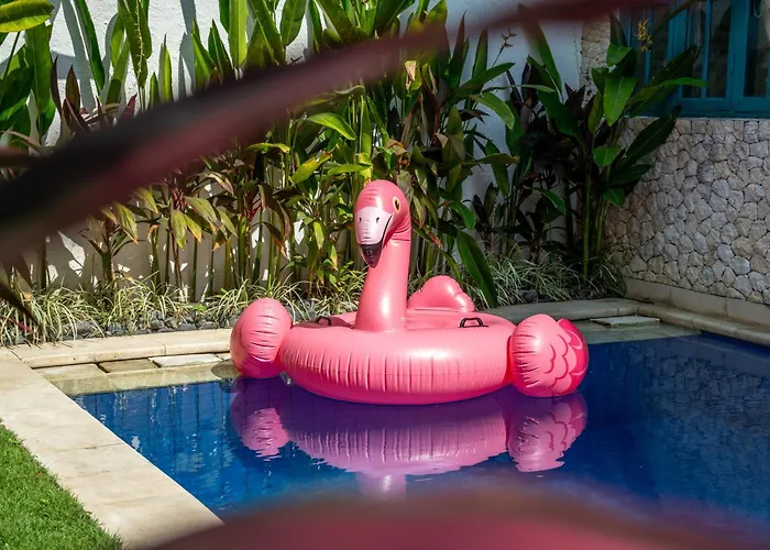 Tyche Luxury 4br Pool Walk To Double Six & Eat Street *