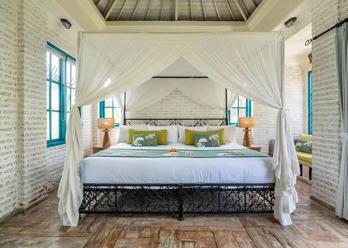 Tyche Luxury 4br Pool Walk To Double Six & Eat Street * Seminyak (Bali)