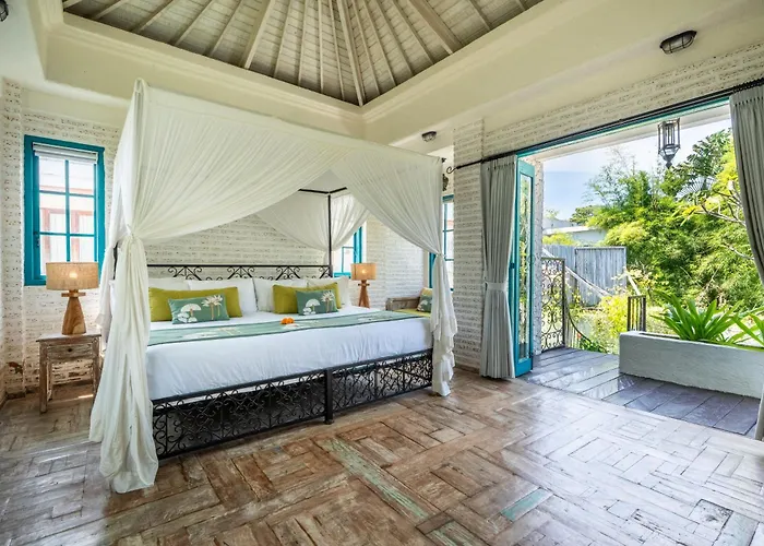 Tyche Luxury 4br Pool Walk To Double Six & Eat Street Villa Seminyak (Bali)