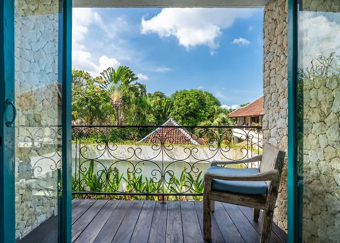 Villa Tyche Luxury 4br Pool Walk To Double Six & Eat Street