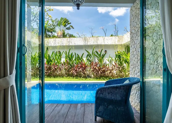 Tyche Luxury 4br Pool Walk To Double Six & Eat Street Villa