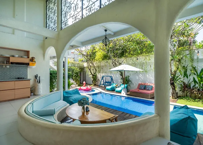 Villa Tyche Luxury 4br Pool Walk To Double Six & Eat Street *